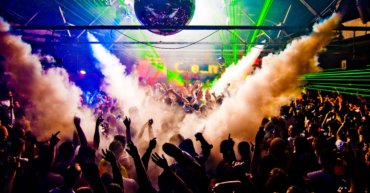 Descubre todo sobre las fiestas de humo: ¿qué son y cómo se realizan?